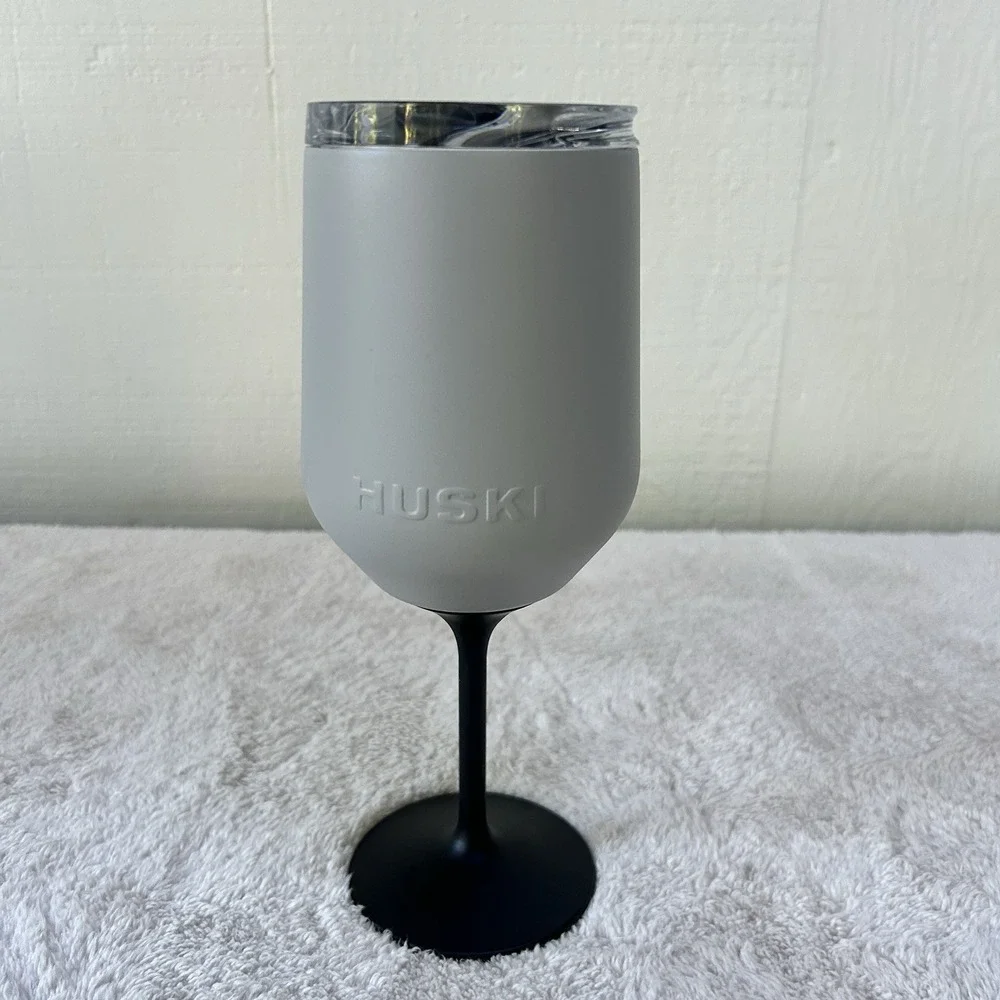 Huski Wine Tumbler 2.0 NWOB Stone Gray Award-winning Design Detachable Stem
